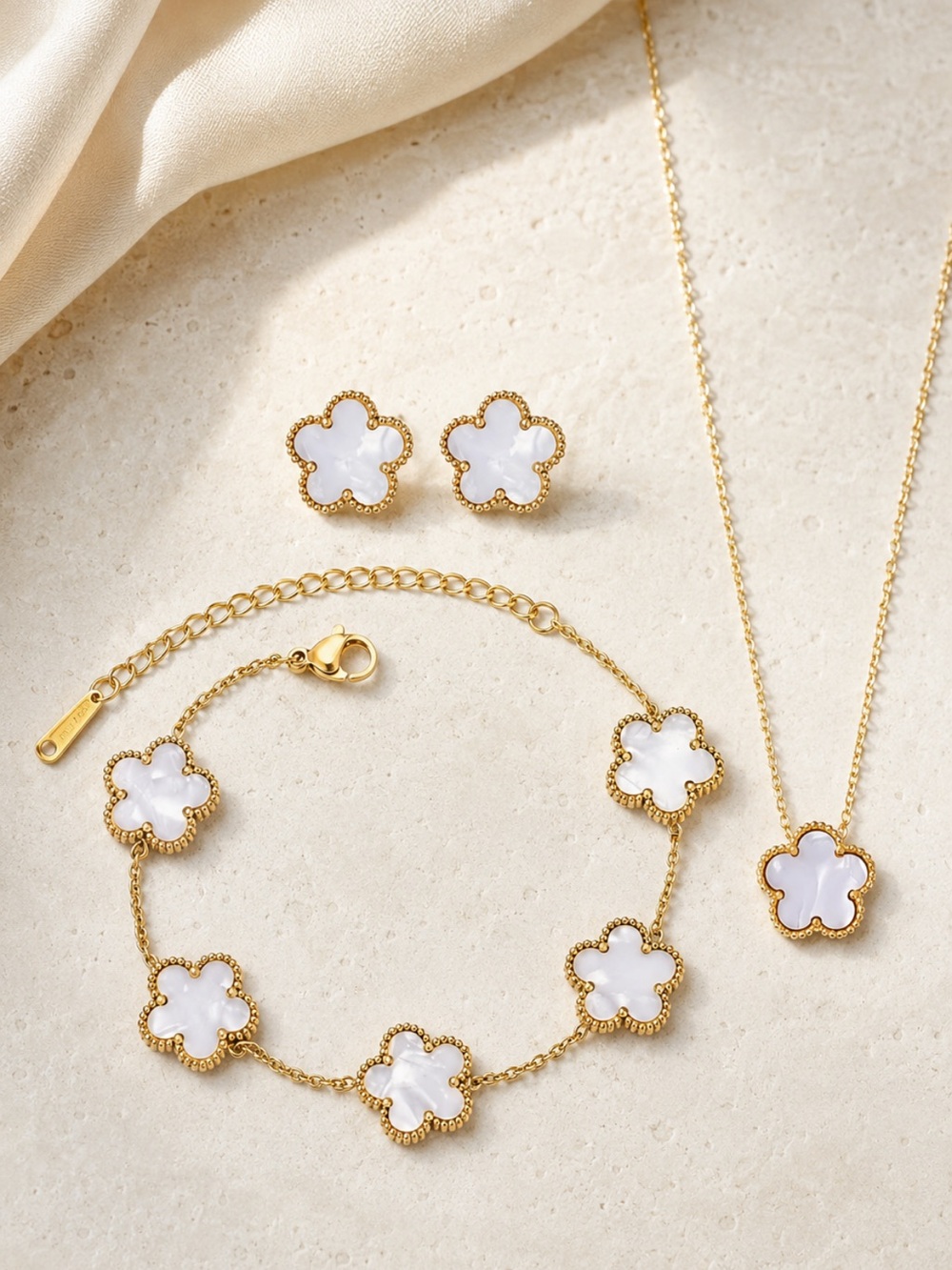 18K Gold Clover Jewelry Set Necklace Bracelet Earrings Alhambra Van Cleef Style